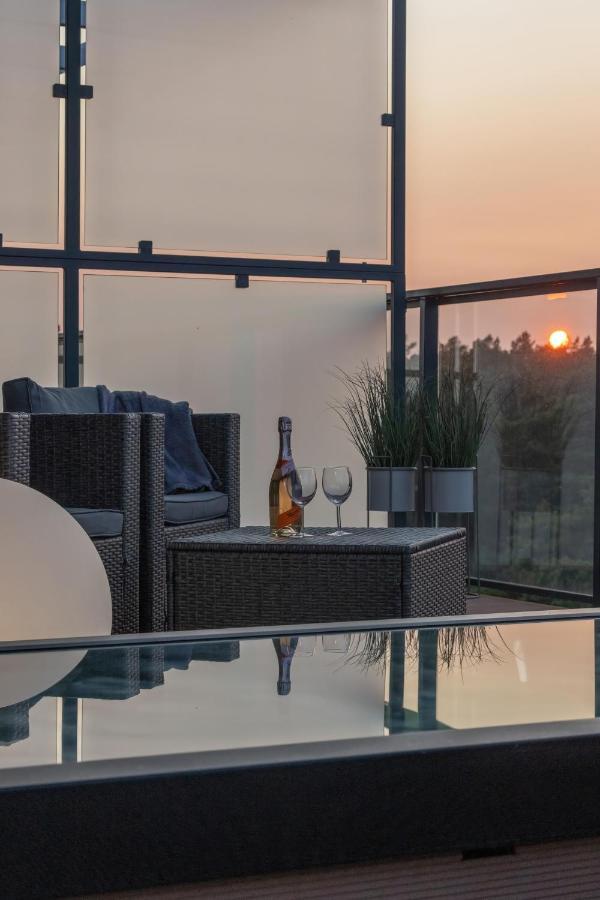 Lighthouse Luxury Penthouse - Jantar Apartamenty Mrzeżyno Eksteriør billede
